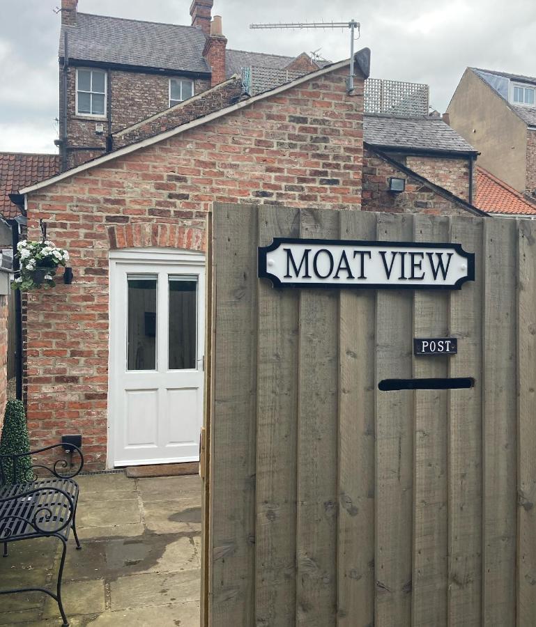 Moat View Free Parking, Central, Ev Plug York Exterior foto